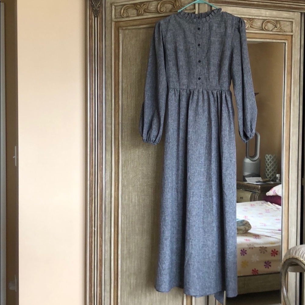 Dress - Picture 2 of 4